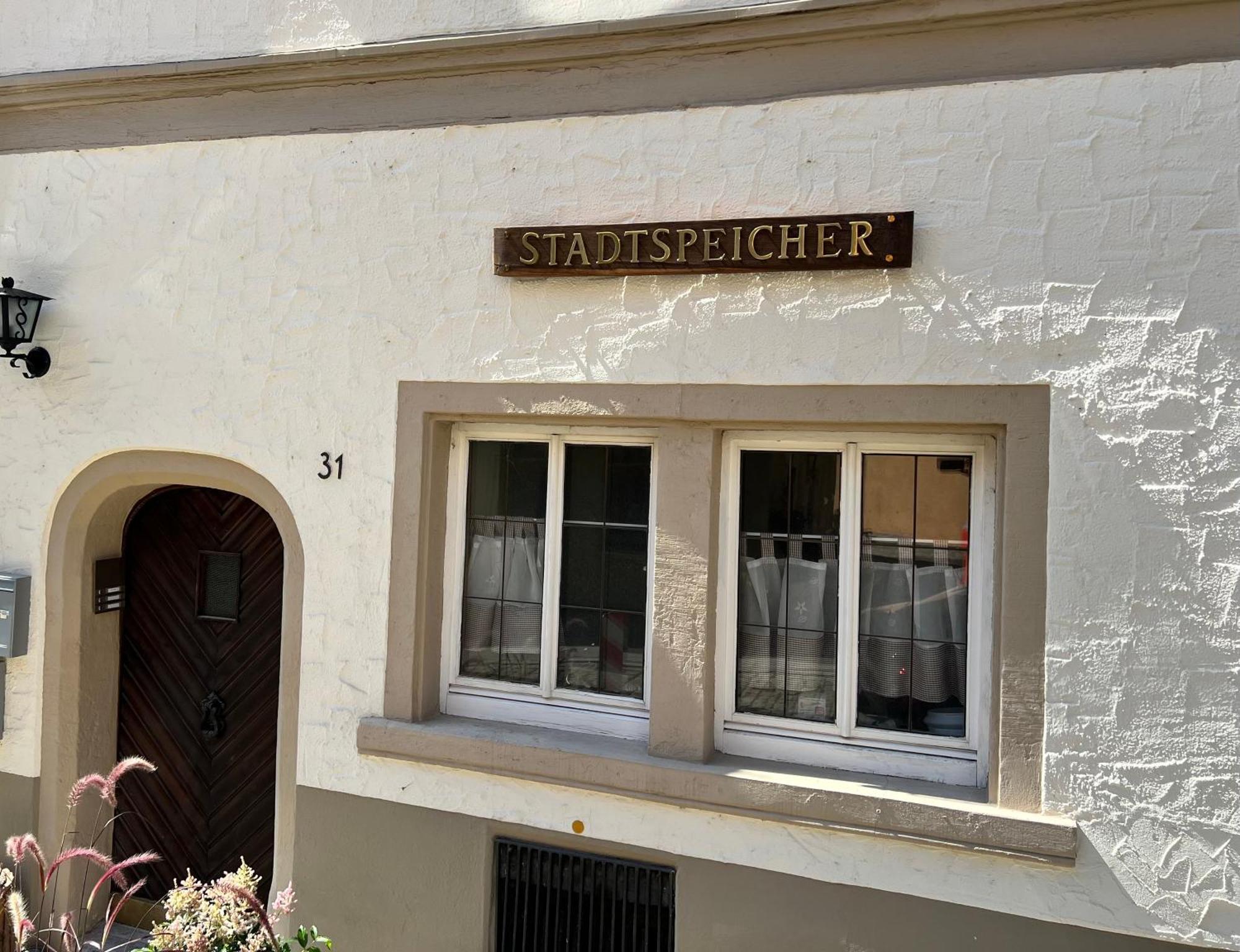 #Stadtspeicher - Gruener Stern Das Apartment Mitten In Der Altstadt ローテンブルク・オプ・デア・タウバー エクステリア 写真